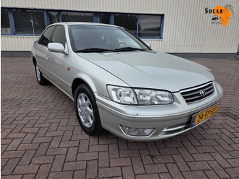 Berline TOYOTA