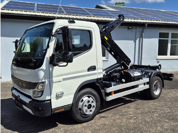Camion ampliroll FUSO