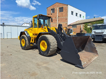 Chargeuse sur pneus VOLVO L120E