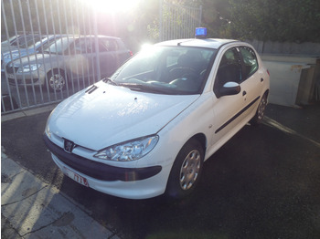 Voiture PEUGEOT