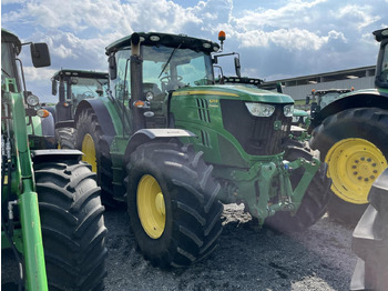 Tracteur agricole JOHN DEERE 6210R