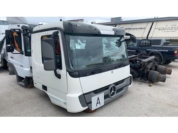 Cabine et intérieur pour Camion MEDIUM CAB ACTROS MP3 RHD: photos 3
