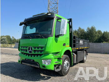 Camion benne MERCEDES-BENZ Arocs