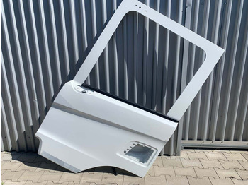 Portière et pièces