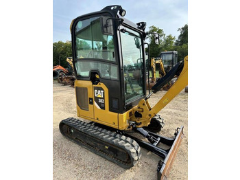 Mini pelle Caterpillar 302 CR: photos 4