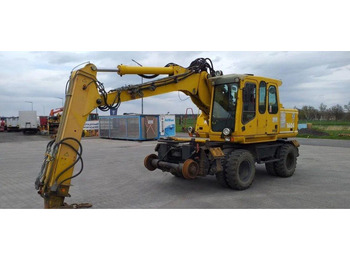 Pelle sur pneus ATLAS