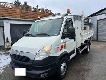 Iveco 70C17 3 way tipper en crédit-bail Iveco 70C17 3 way tipper: photos 1 Iveco 70C17 3 way tipper en crédit-bail Iveco 70C17 3 way tipper: photos 1