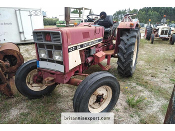 Tracteur agricole INTERNATIONAL
