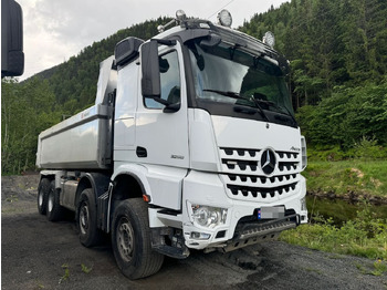 Camion benne MERCEDES-BENZ Arocs 3258