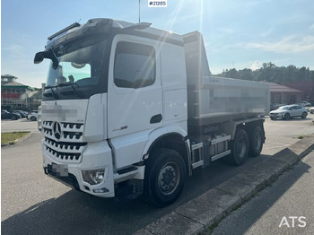 Camion benne MERCEDES-BENZ Arocs