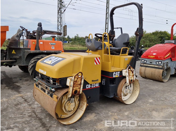 Compacteur CATERPILLAR