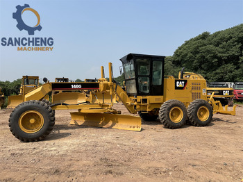 Niveleuse CATERPILLAR 140G