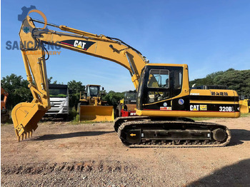 Pelle sur chenille CATERPILLAR 320B: photos 3