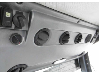 Balayeuse de voirie Hako CityMaster 1200: photos 4 Balayeuse de voirie Hako CityMaster 1200: photos 4