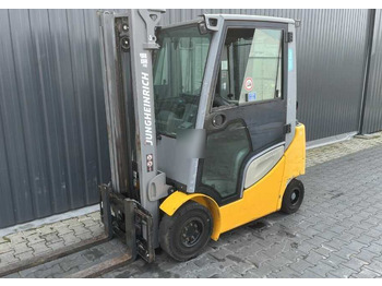 Chariot élévateur à gaz JUNGHEINRICH TFG 316