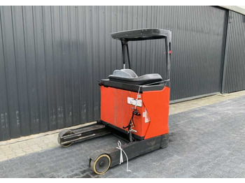 Chariot à mât rétractable LINDE R14