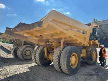 Tombereau Komatsu HD325-6KE: photos 4