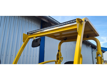 Valet de ferme neuf Eurotrac W11 Radlader Hoflader: photos 5