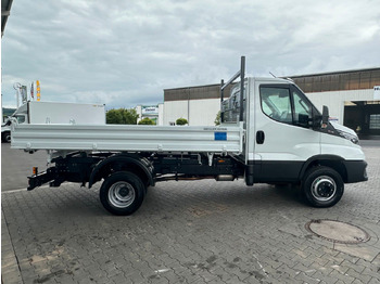 Utilitaire benne Iveco 70C18H 3-S.-Kipper Meiller *R3.450mm*2xAHK*: photos 4 Utilitaire benne Iveco 70C18H 3-S.-Kipper Meiller *R3.450mm*2xAHK*: photos 4