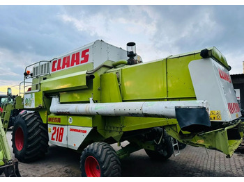 Moissonneuse-batteuse New Holland TC5.70: photos 3