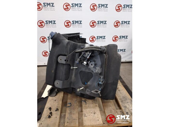 Préparation du carburant pour Camion DAF Occ AdBlue tank 90L DAF XF106: photos 3