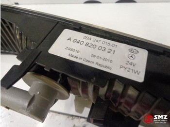 Clignotants pour Camion Mercedes-Benz Occ pinker links Mercedes Axor: photos 3