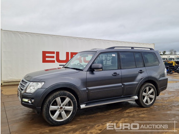 SUV MITSUBISHI