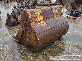 Godet 56" Digging Bucket: photos 3