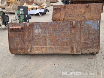Godet 90" Loading Bucket to suit Telehandler: photos 4