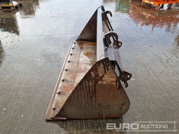 Godet 90" Loading Bucket to suit Telehandler: photos 2 Godet 90" Loading Bucket to suit Telehandler: photos 2