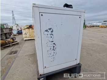 Groupe électrogène Aggreko Generator, 4 Cylinder Engine (Screen Missing): photos 4
