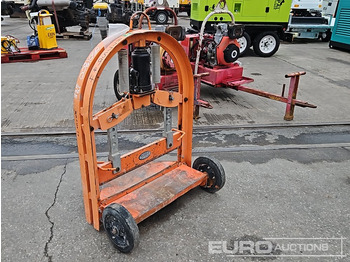 Travaux routiers Red Band Hydraulic Block Splitter: photos 3