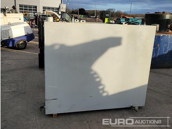 Cuve de stockage Static Fuel Bowser: photos 2 Cuve de stockage Static Fuel Bowser: photos 2