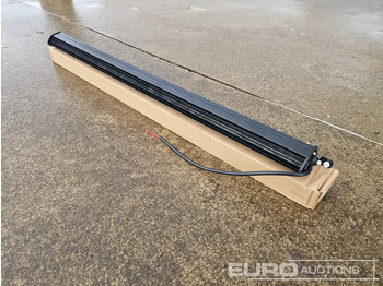 Équipement de garage Unused 32" 300W Combo Beam LED Light Bar, Mounting Brackets, IP68 Waterproof: photos 3