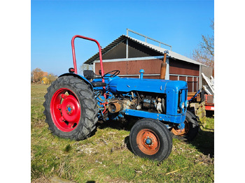 Tracteur agricole FORD