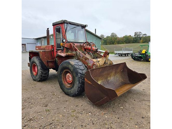 Chargeuse sur pneus HANOMAG