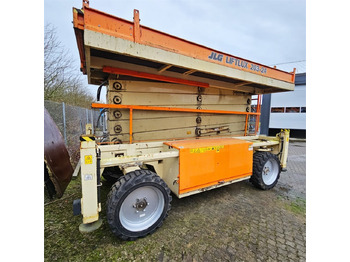 Nacelle ciseaux JLG