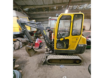 Mini pelle VOLVO EC20B