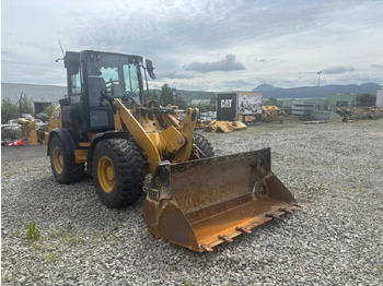 Chargeuse sur pneus CATERPILLAR 908