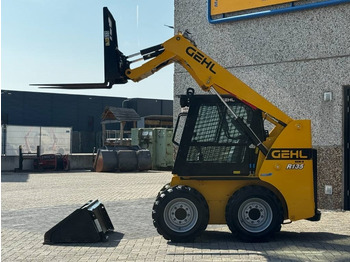 Mini chargeuse Gehl R135 / Manitou 1350R Skid Steer, 2022: photos 2