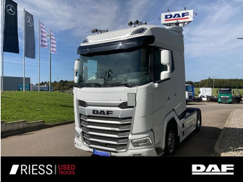 Tracteur routier DAF XG 530