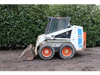 Chargeuse sur pneus BOBCAT