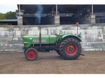 Tracteur agricole FENDT