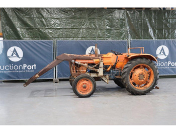 Tracteur agricole FIAT