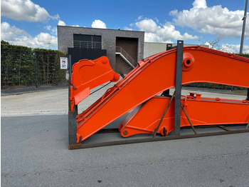 Flèche neuf Hitachi ZX200: photos 5