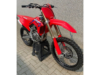 Motocyclette HONDA