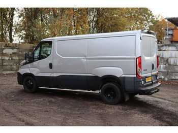 Fourgon utilitaire Iveco Daily 40C21: photos 3