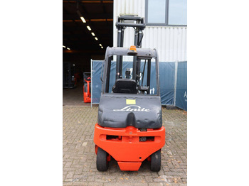 Chariot élévateur électrique Linde E25-02: photos 5 Chariot élévateur électrique Linde E25-02: photos 5