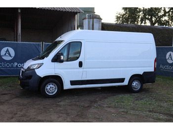 Fourgon utilitaire PEUGEOT Boxer