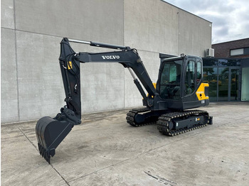 Pelle sur chenille VOLVO EC55D